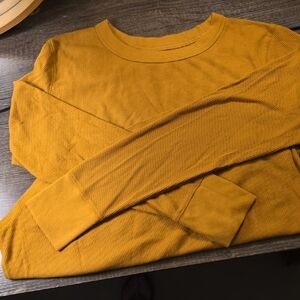 GAP Men's Yellow Crewneck Sweater